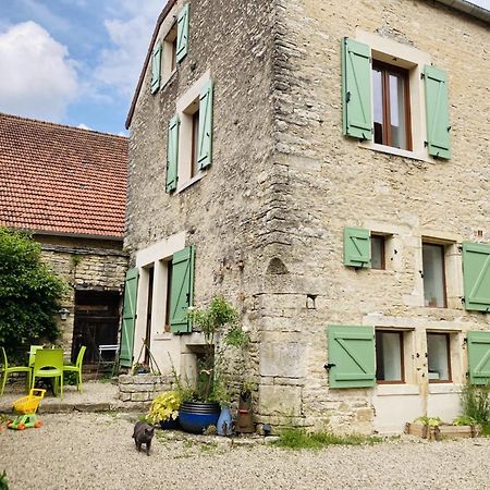 Vila Rue De La Tour Du Pin Fontaine-Française Exteriér fotografie